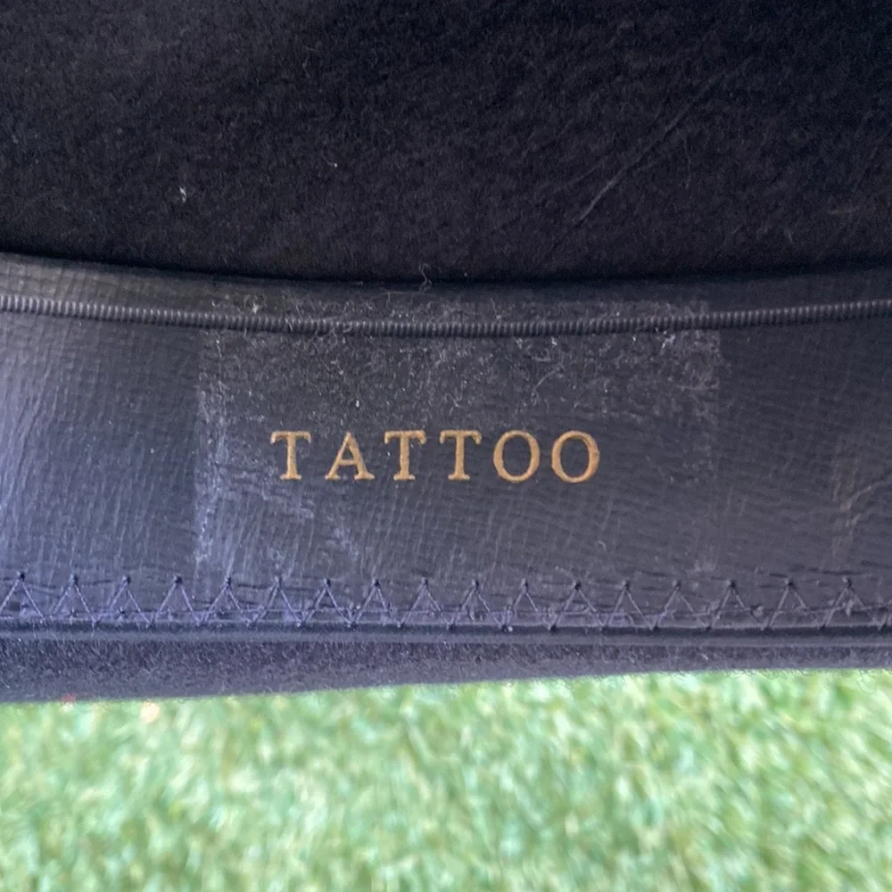 LHC Brands “Hearts” 100% Wool Hat - Picture 11 of 12